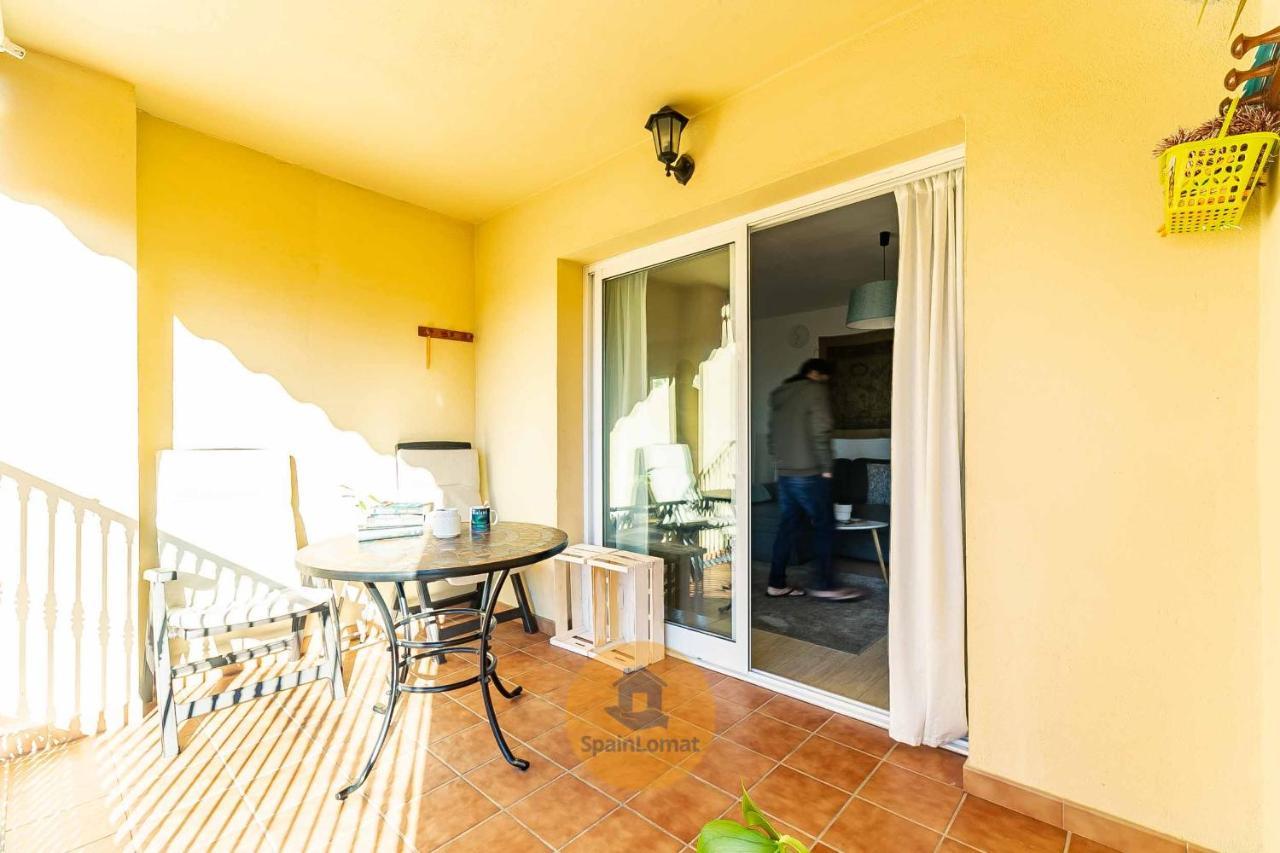 Nice 2 Bedroom Apartment For Family In Los Pacos Фуэнхирола Экстерьер фото