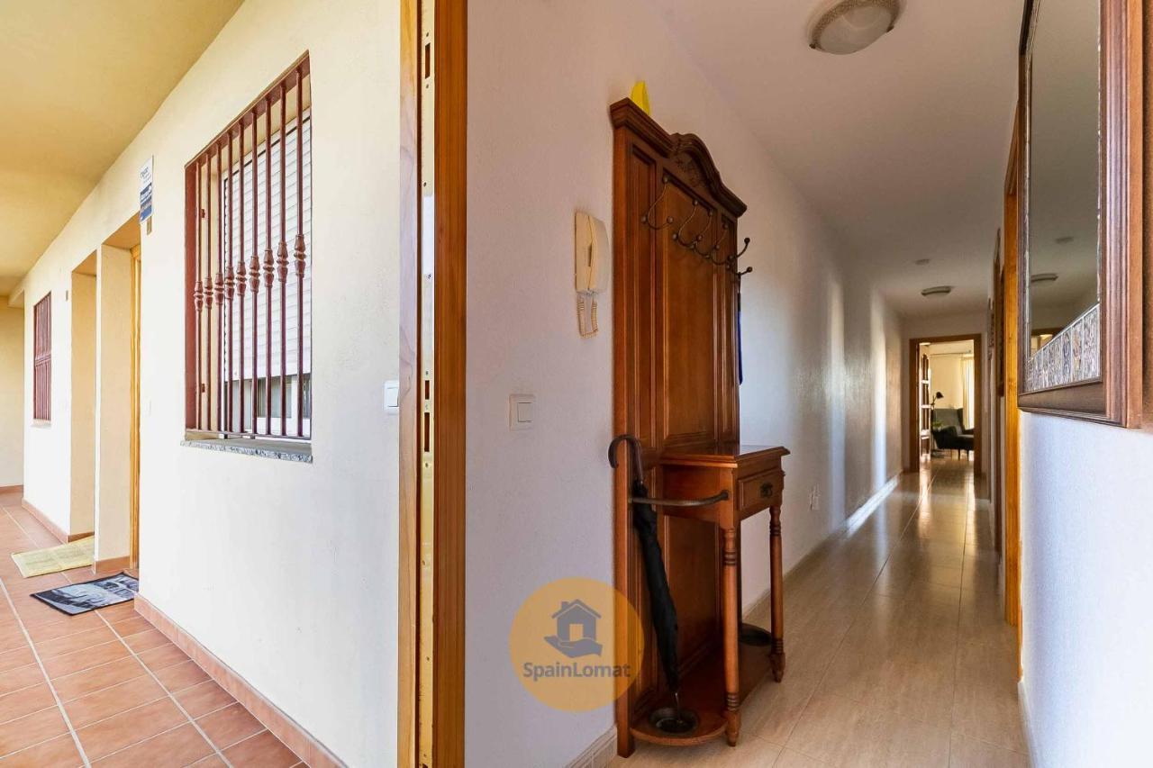 Nice 2 Bedroom Apartment For Family In Los Pacos Фуэнхирола Экстерьер фото