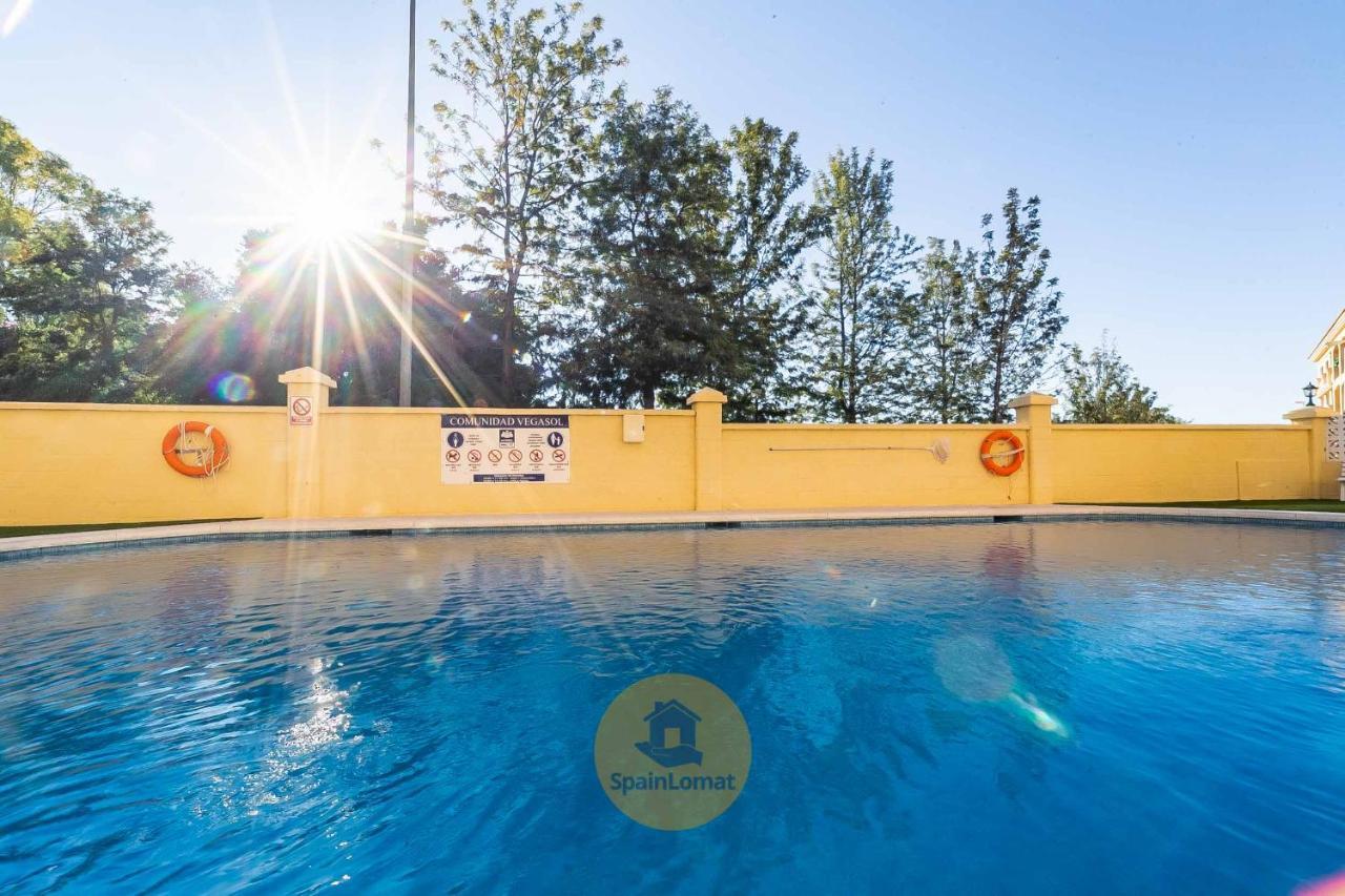 Nice 2 Bedroom Apartment For Family In Los Pacos Фуэнхирола Экстерьер фото